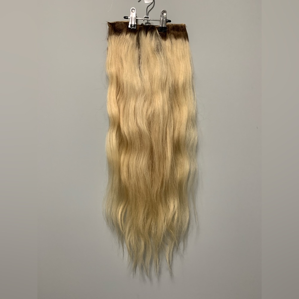 Blonde human hair u-part wig - 22”